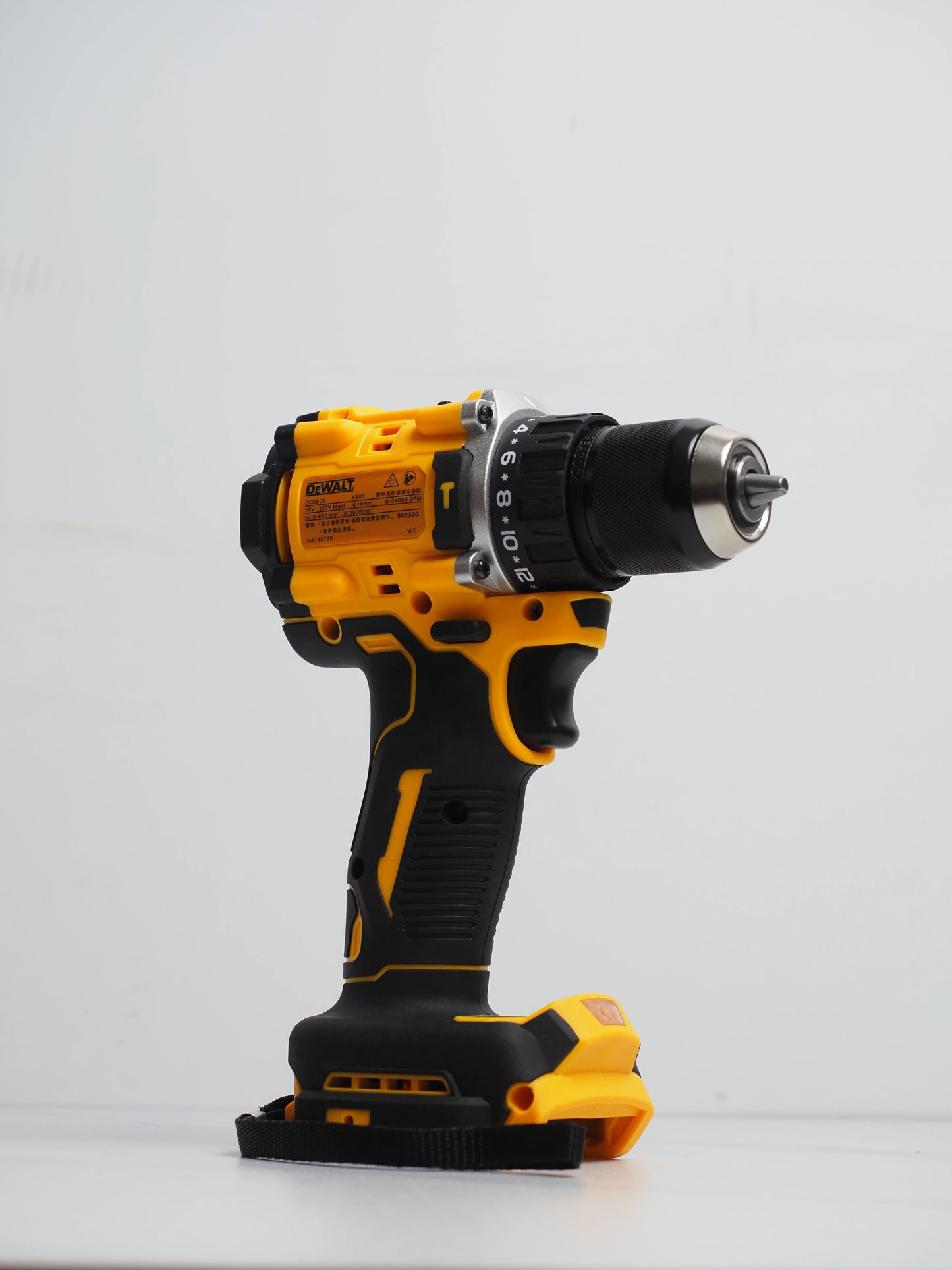 DEWALT Lithium Battery 20V Rechargeable Brushless Drill DCD805