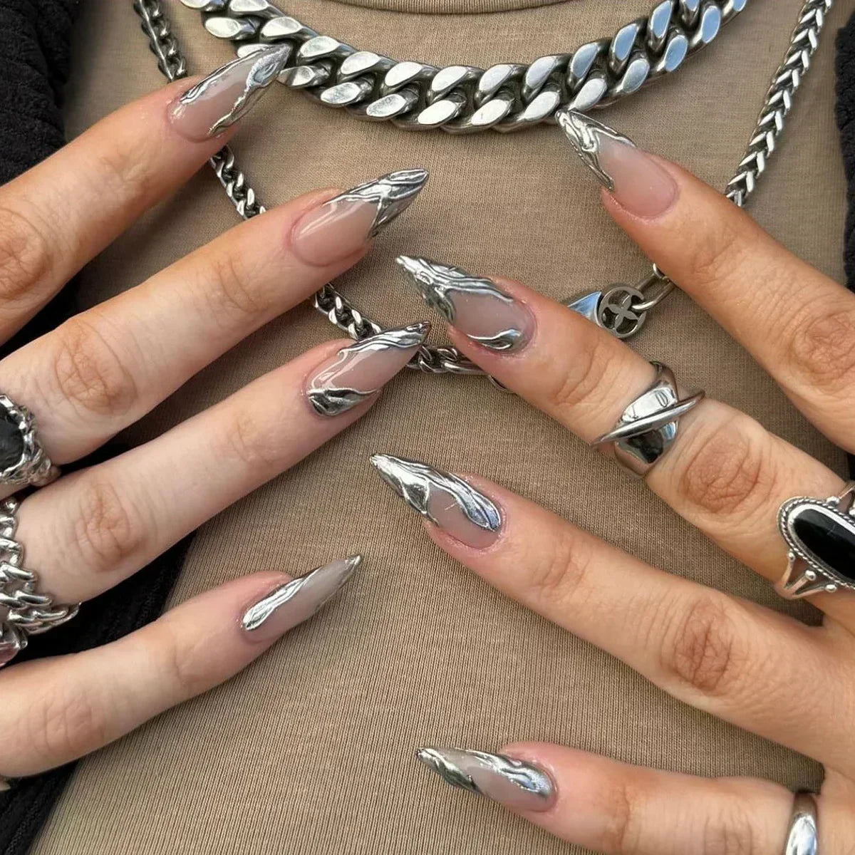 24 Pcs Almond Shape French False Nails with Glue Press On White Edge Design Simple Wearable Pink Stiletto Nail Tips