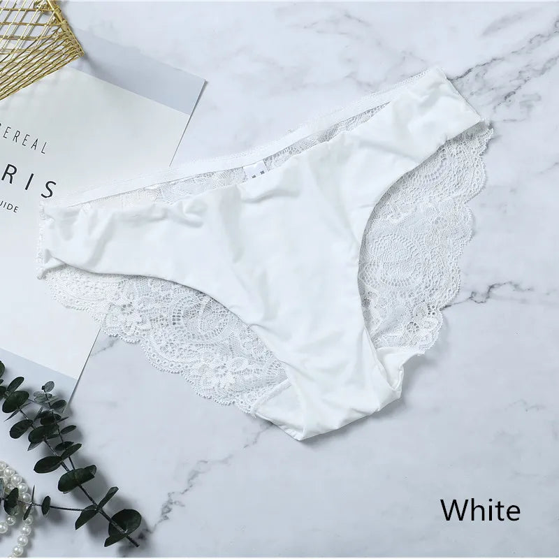 Women Lace Panties Seamless Cotton Briefs Hollow Out Breathable Lingerie Plus Size One Piece Underwear