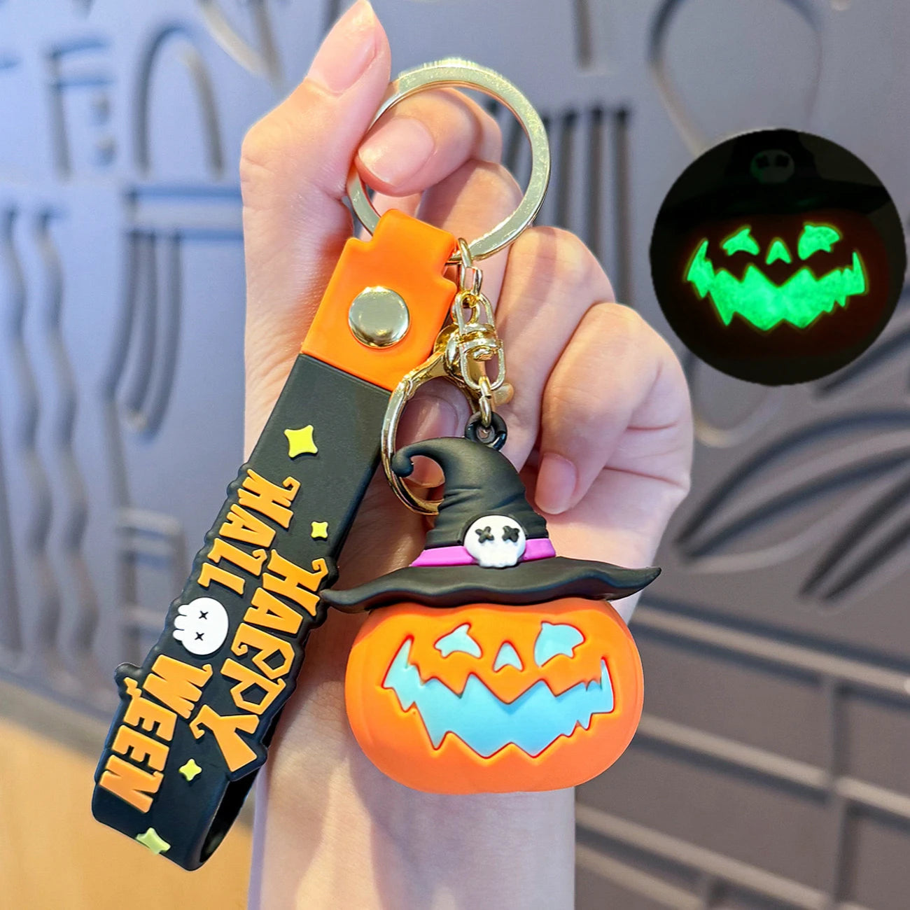 Halloween Glow in the Dark Keychain PVC Cartoon Ghost and Pumpkin Key Rings Festive Birthday Decorative Charms Gift for Friends